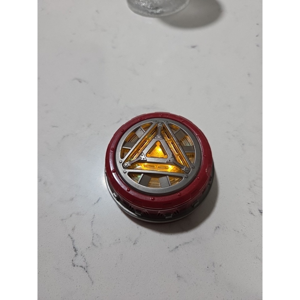 Marvel Iron Man 2010 Arc Reactor Chest Piece Replica Toy Lights & Sounds Cosplay